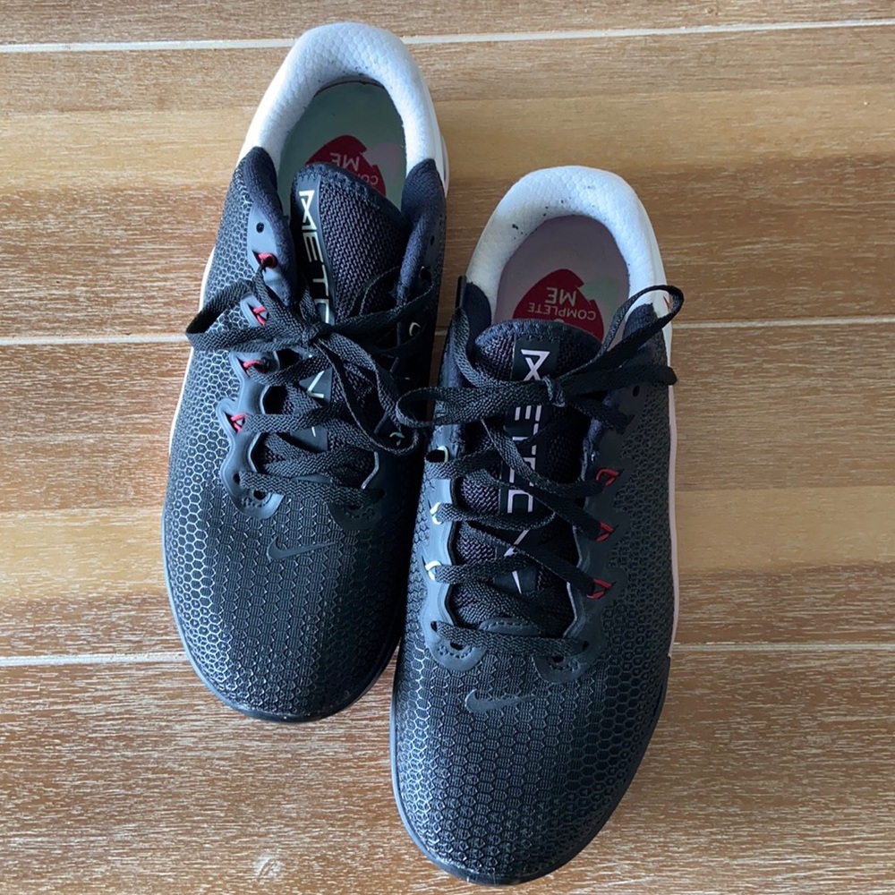 Nike metcon shoes